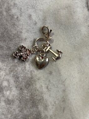 Thomas Sabo Faith Hope Love charm